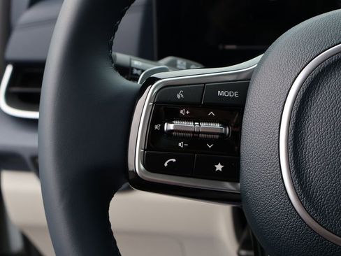 New 2026 Kia Carnival EX FWD image 31