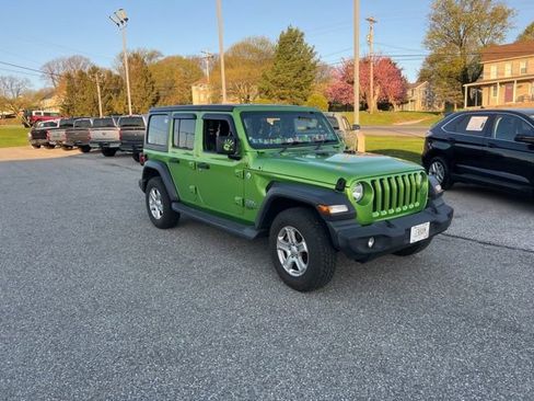 Used 2018 Jeep Wrangler Unlimited Sport S image 4