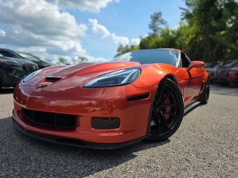 Used 2006 Chevrolet Corvette Coupe w/ Preferred Equipment Group RWD image 4
