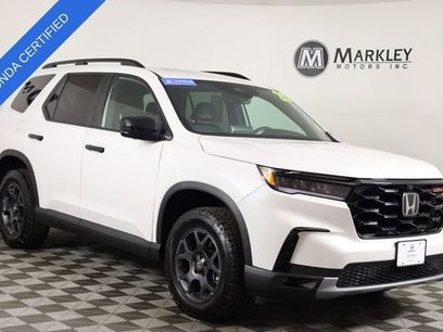 Certified 2025 Honda Pilot TrailSport