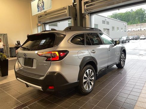 Used 2024 Subaru Outback Limited AWD/4WD image 19