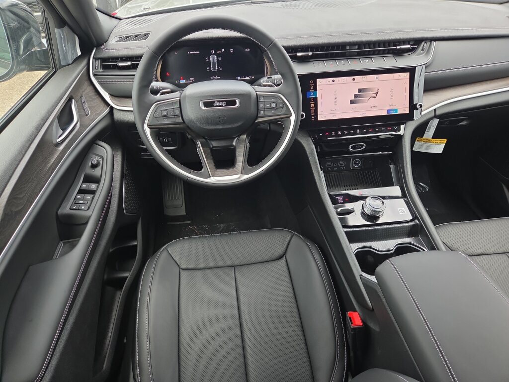 New 2027 Jeep Grand Cherokee Limited AWD/4WD image 7