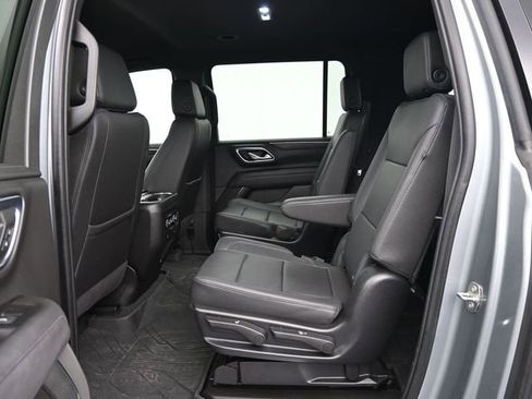 Used 2024 Chevrolet Suburban Z71 w/ Z71 Off-Road Package image 22