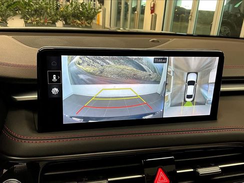 Used 2024 Genesis G70 3.3T Advanced w/ Sport Prestige Package image 29