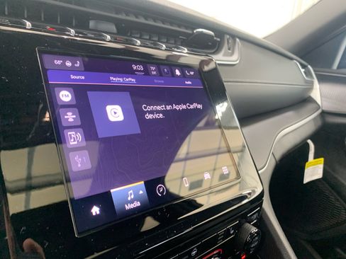 New 2025 Jeep Grand Cherokee L Altitude image 35