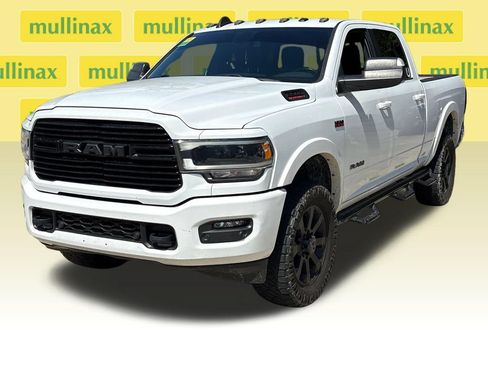 Used 2020 RAM 2500 Laramie w/ Night Edition AWD/4WD image 13