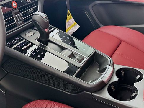 New 2026 Porsche Macan AWD/4WD image 20