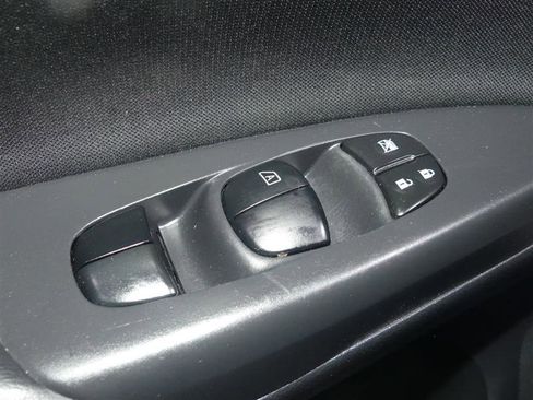 Used 2018 Nissan Sentra SV image 19