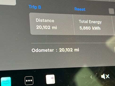 Used 2023 Tesla Model 3 Standard Range image 39