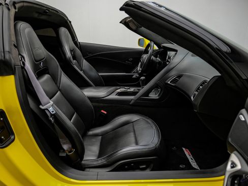 Used 2015 Chevrolet Corvette Z06 w/ 3LZ Preferred Equipment Group RWD image 67