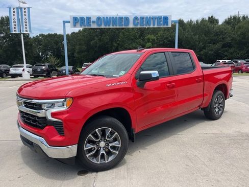 Used 2022 Chevrolet Silverado 1500 LT image 2