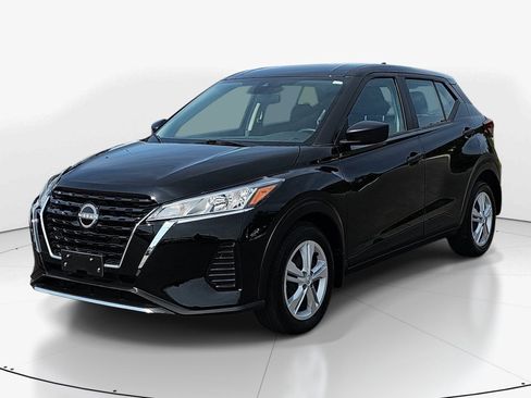 Used 2024 Nissan Kicks S FWD image 8