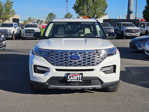 Used 2023 Ford Explorer Platinum w/ Technology Package AWD/4WD image 11