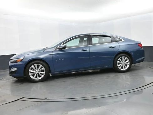 Used 2025 Chevrolet Malibu LT FWD image 5