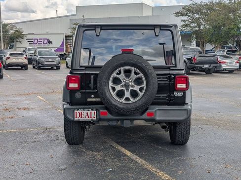 Used 2020 Jeep Wrangler Unlimited Sport AWD/4WD image 4