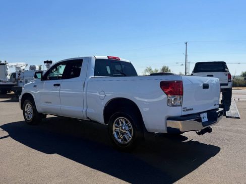 Used 2013 Toyota Tundra 4x4 Double Cab w/ Tow Pkg image 7