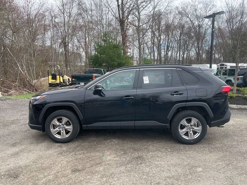 Used 2023 Toyota RAV4 XLE FWD image 9