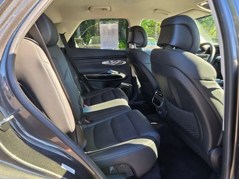Used 2025 Genesis GV70 2.5T AWD/4WD image 12