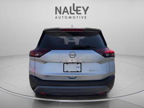 Used 2022 Nissan Rogue SV image 4