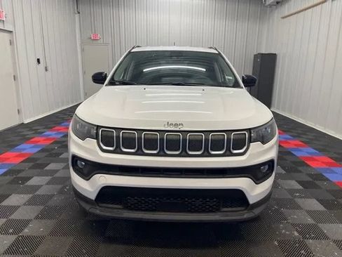 Used 2022 Jeep Compass Latitude AWD/4WD image 7