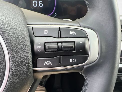 Certified 2025 Kia Sportage EX w/ Premium Package AWD/4WD image 62