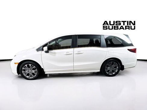 Used 2025 Honda Odyssey Touring image 4