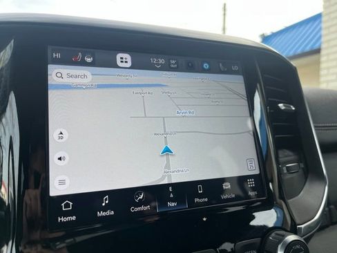 Used 2024 RAM 1500 Laramie image 20