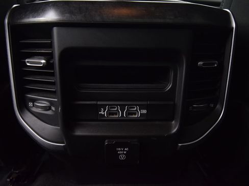 Used 2020 RAM 1500 Big Horn AWD/4WD image 38