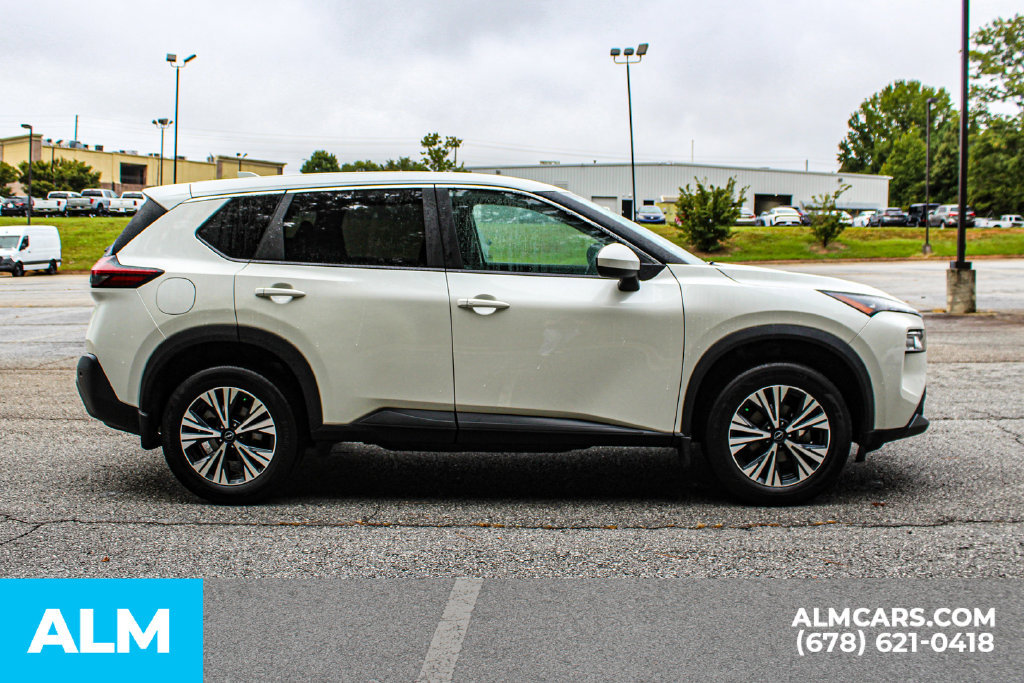 Used 2023 Nissan Rogue SV FWD image 8