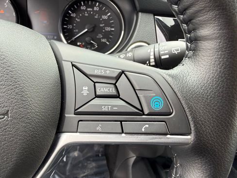 Used 2022 Nissan Rogue Sport SL image 23