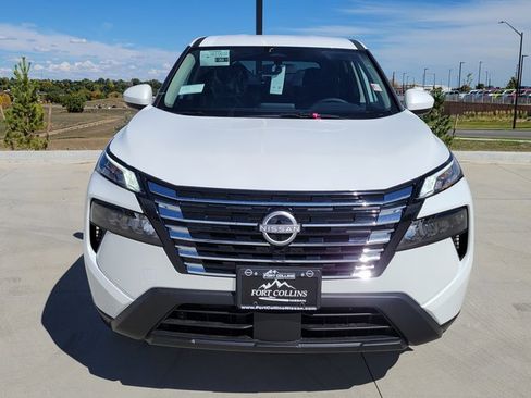 New 2026 Nissan Rogue SV image 5