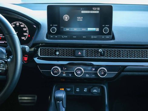 Certified 2025 Honda Civic Sport image 18