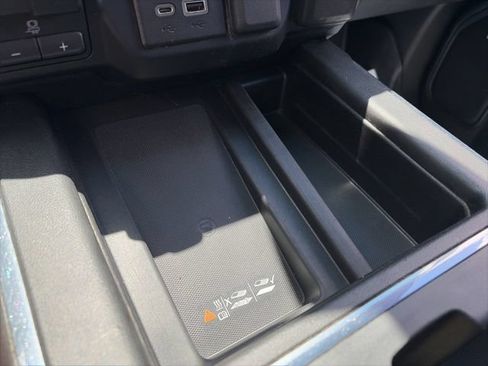 Used 2022 Chevrolet Silverado 2500 LTZ AWD/4WD image 22