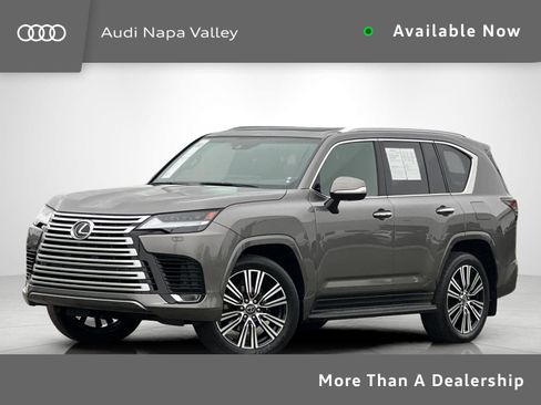 Used 2024 Lexus LX 600 4WD w/ Luxury Package image 1