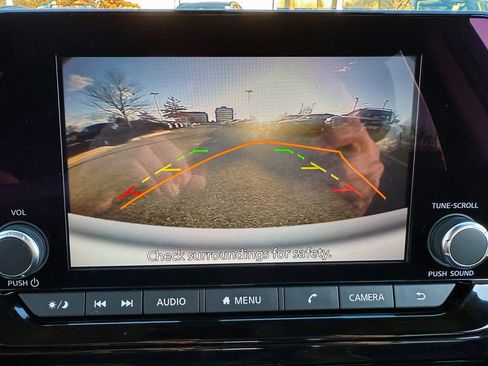 New 2025 Nissan Pathfinder SV image 12