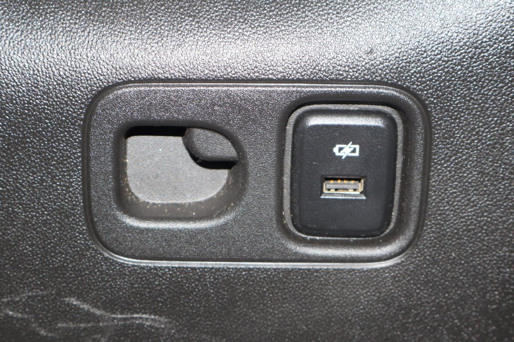 Used 2021 GMC Acadia SLE FWD image 39