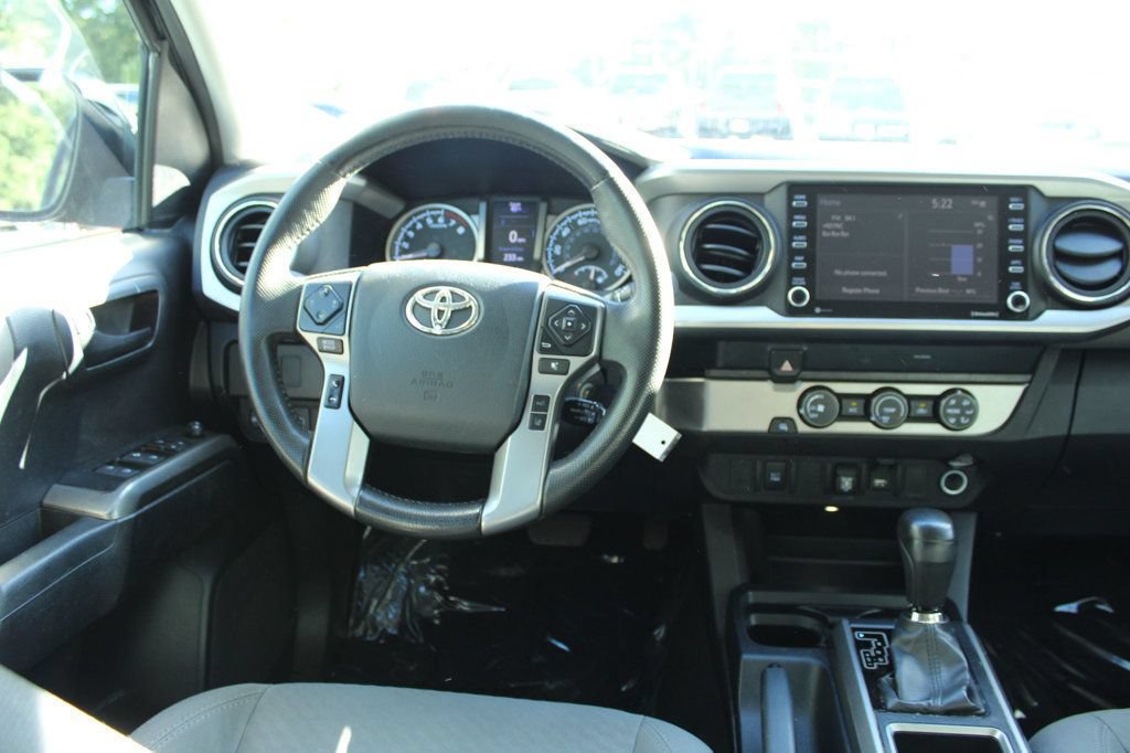Used 2020 Toyota Tacoma SR5 RWD image 14