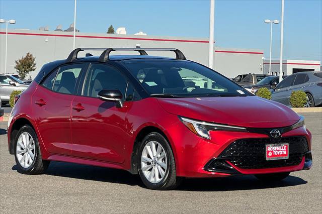 Certified 2025 Toyota Corolla SE w/ SE Package FWD image 5