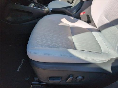 Certified 2023 Hyundai Kona SEL AWD/4WD image 11
