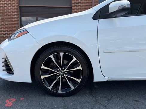 Used 2019 Toyota Corolla SE FWD image 4