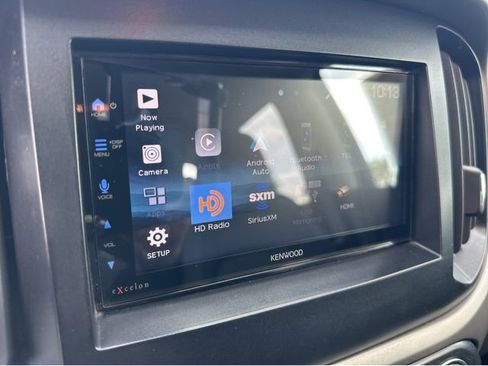 Used 2017 Chevrolet Colorado Z71 AWD/4WD image 9
