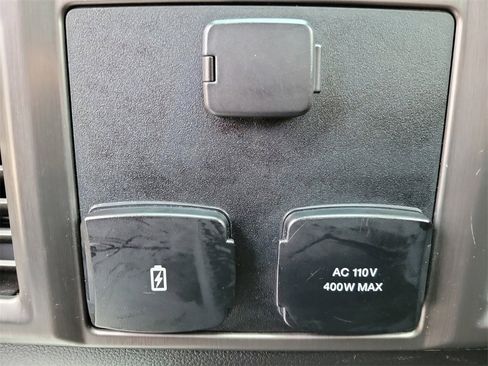 Used 2018 Ford F150 Raptor w/ Equipment Group 802A Luxury image 14