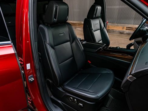 Used 2023 Cadillac Escalade Luxury RWD image 19