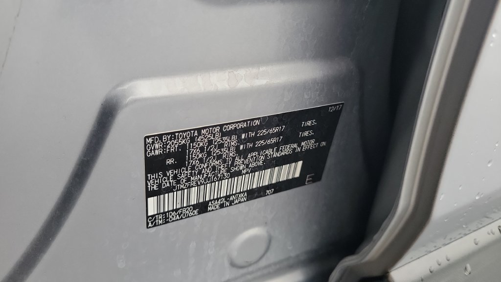 Used 2018 Toyota RAV4 LE FWD image 26