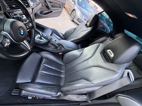 Used 2015 BMW M4 Convertible RWD image 25