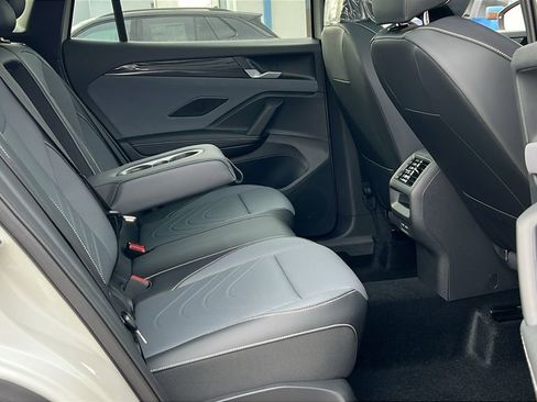 New 2026 Volkswagen Tiguan SE R-Line image 13