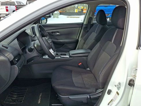 Used 2024 Nissan Sentra SV image 10