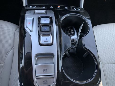 Used 2024 Hyundai Tucson Limited image 25