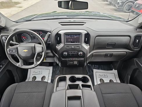 Used 2022 Chevrolet Silverado 1500 Custom AWD/4WD image 18