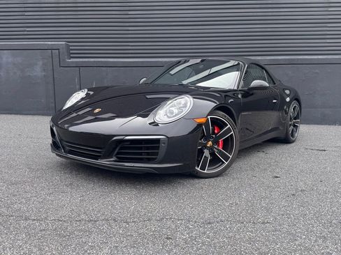 Certified 2018 Porsche 911 Cabriolet image 6